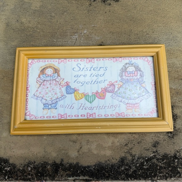 Other - Vintage “Sisters are tied together with heartstrings” wall hanging decor